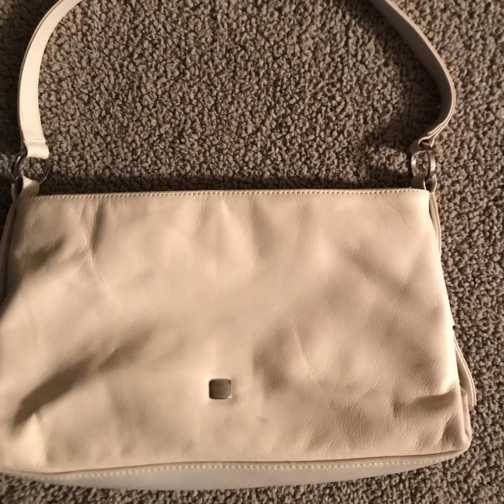 Sasti Purse